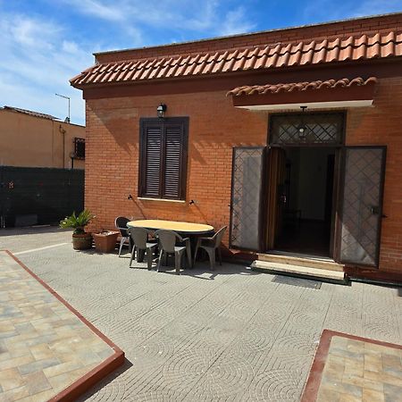 Relax Fiumicino Apartment Luaran gambar